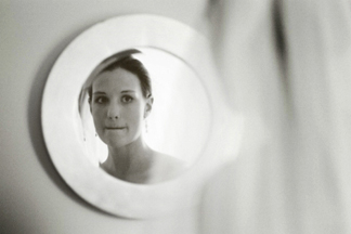 Detroit wedding photojournalist takes candid wedding photography in Michigan