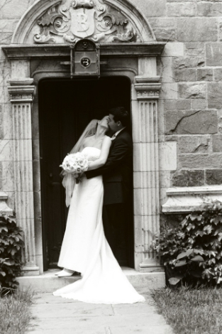 This Ann Arbor wedding photographer shoots wedding photography with passion