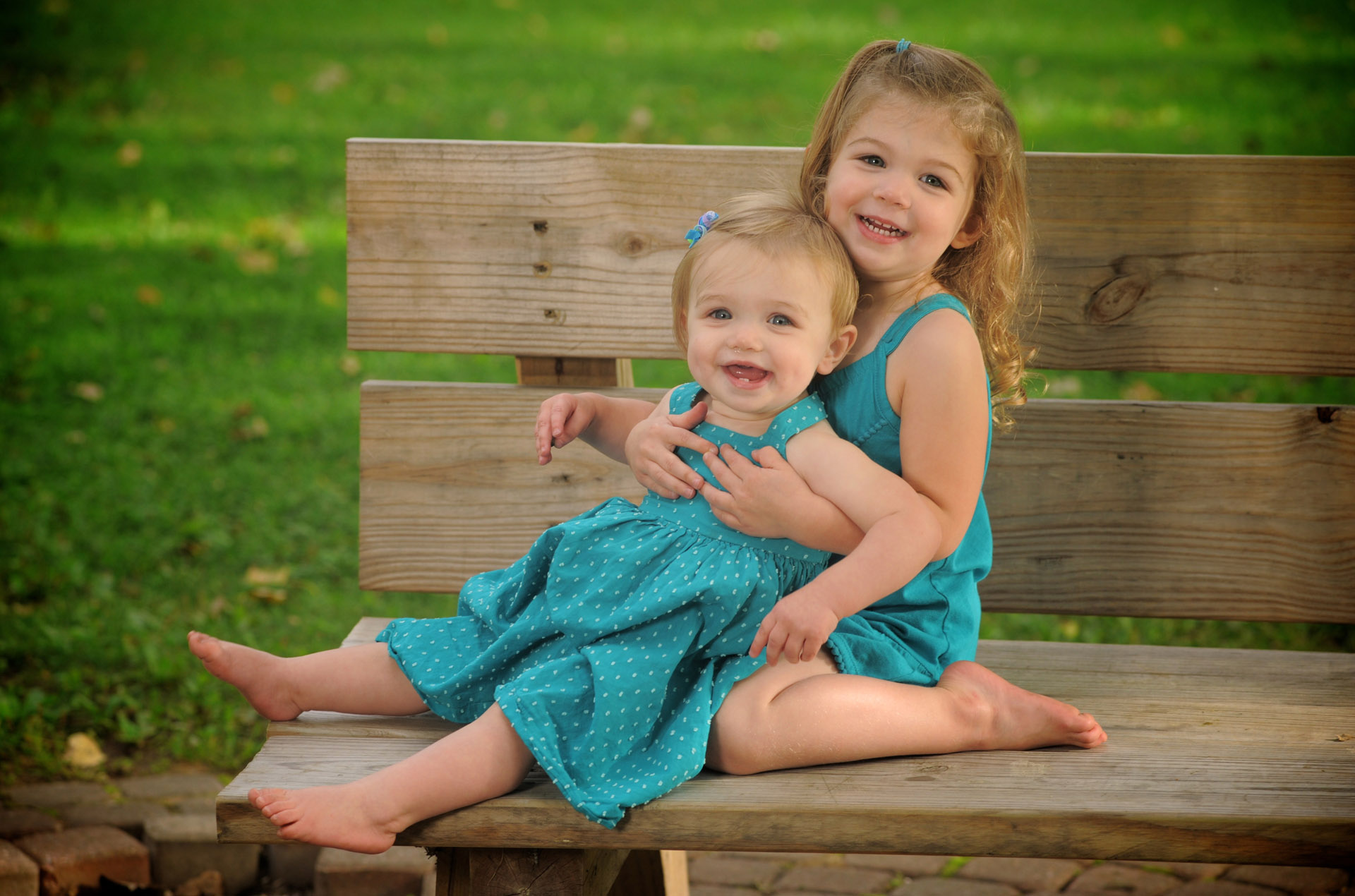 Best Oakland County Michigan lifestyles photographer's fun and candid children's and kids photos features lots of student athletes in Metro Detroit and Auburn Hills, Michigan.