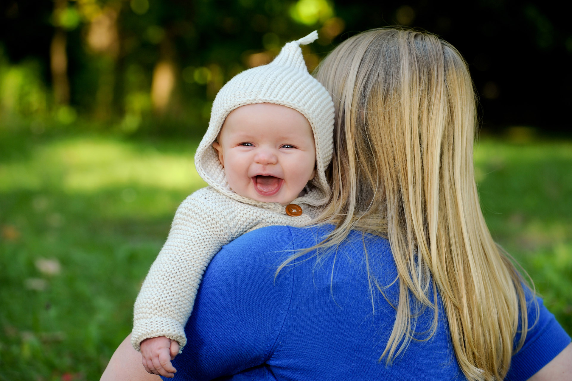 Best Detroit family photographer's fun and candid family photos means capturing this fun moment towards the end of the metro Detroit, Michigan family photo session.
