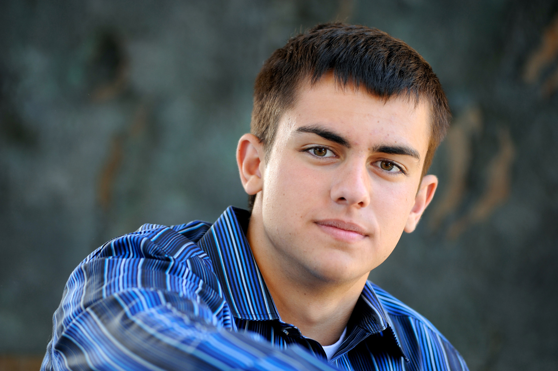 Cranbrook School in Bloomfield, Michigan senior photographer's photo taken with art from Cranbrook school in Bloomfield, Michigan for senior pictures.