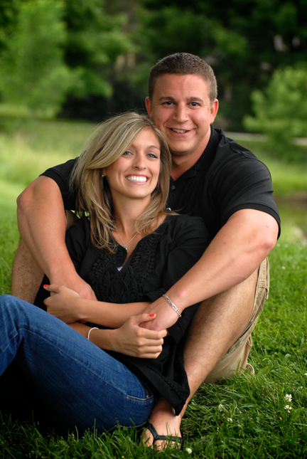 Michigan wedding photographer photographs engagement photos