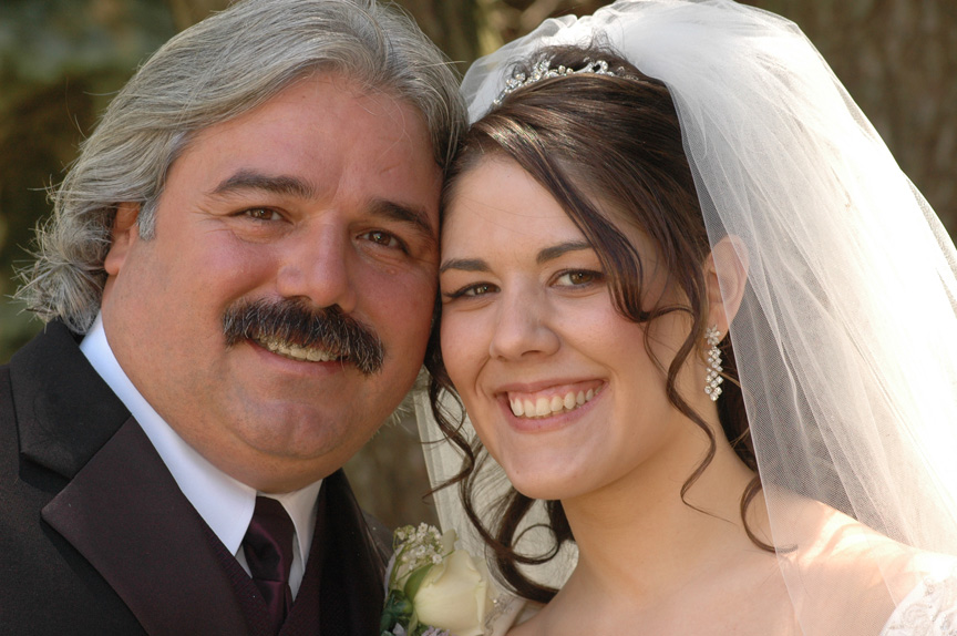 MI wedding photojournalist has portfolio of moments during wedding ceremony