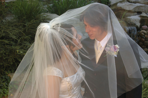 Michigan wedding photographer is happy taking great Michigan wedding photography