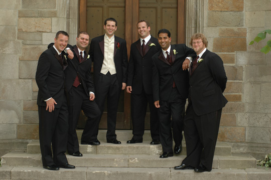 MI wedding photojournalist has portfolio of moments during wedding ceremony