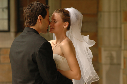 Michigan wedding photography is presented in the wedding photo gallery