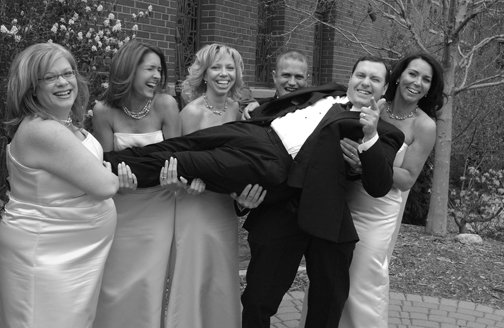 MI wedding photojournalist has portfolio of moments during wedding ceremony